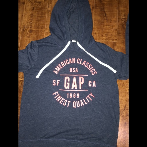 3 items for $10 Gap hooded sweatshirt - Picture 3 of 6